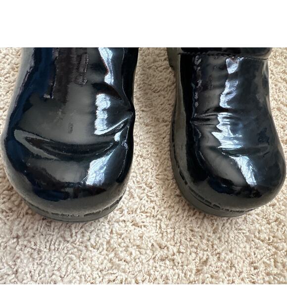 Dansko Black Patent Leather Professional Clog Shoes 40 - Picture 5 of 9